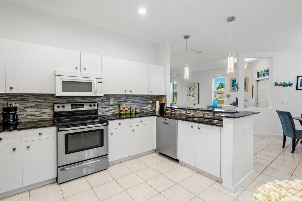 Photo of 5851 Island Reach Lane, Boynton Beach, FL 33437 (MLS # R11147877)