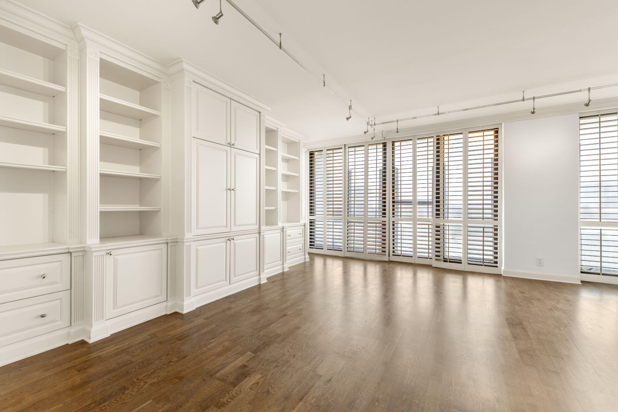 PLAZA OF THE PALM BEACHES CONDO - Residential