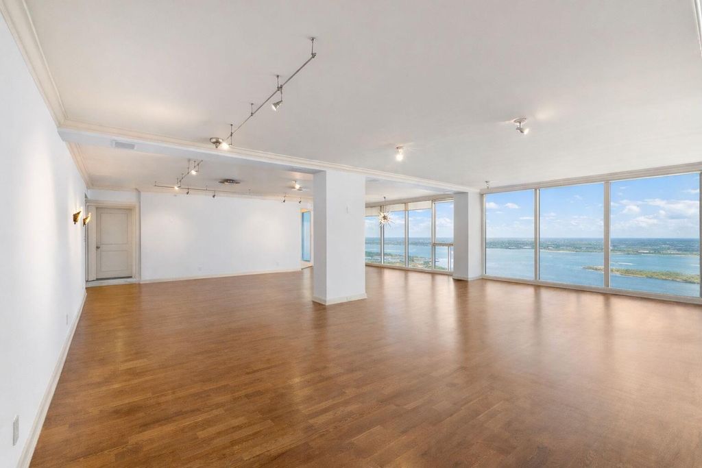 Photo of 529 S Flagler Drive #12 Gh, West Palm Beach, FL 33401 (MLS # B26010305)