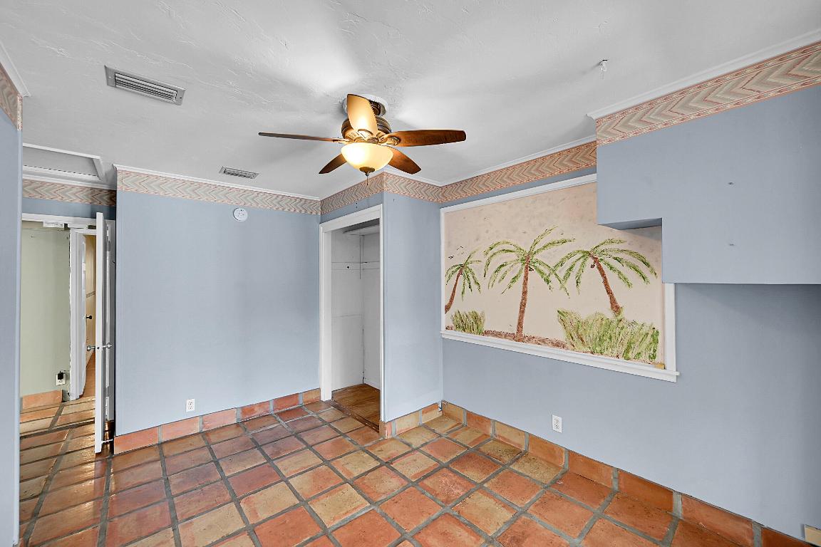 PINEWOOD PARK - Residential