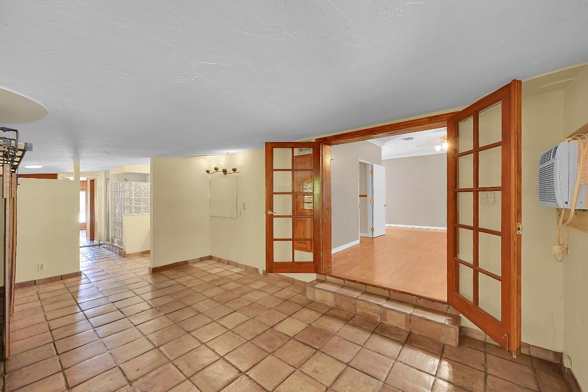 PINEWOOD PARK - Residential