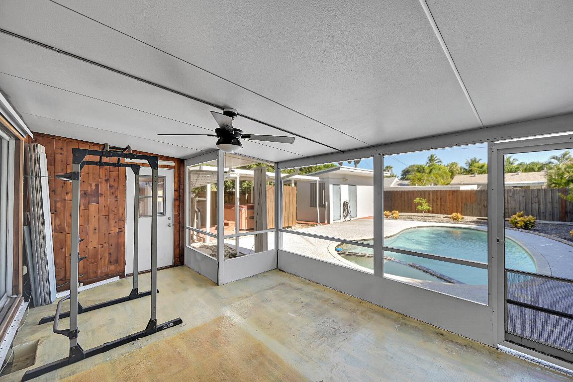 PINEWOOD PARK - Residential