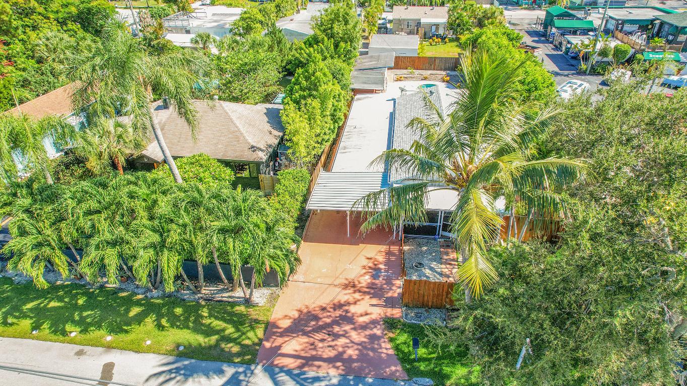 PINEWOOD PARK - Residential