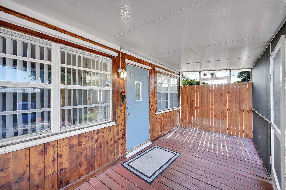 PINEWOOD PARK - Residential