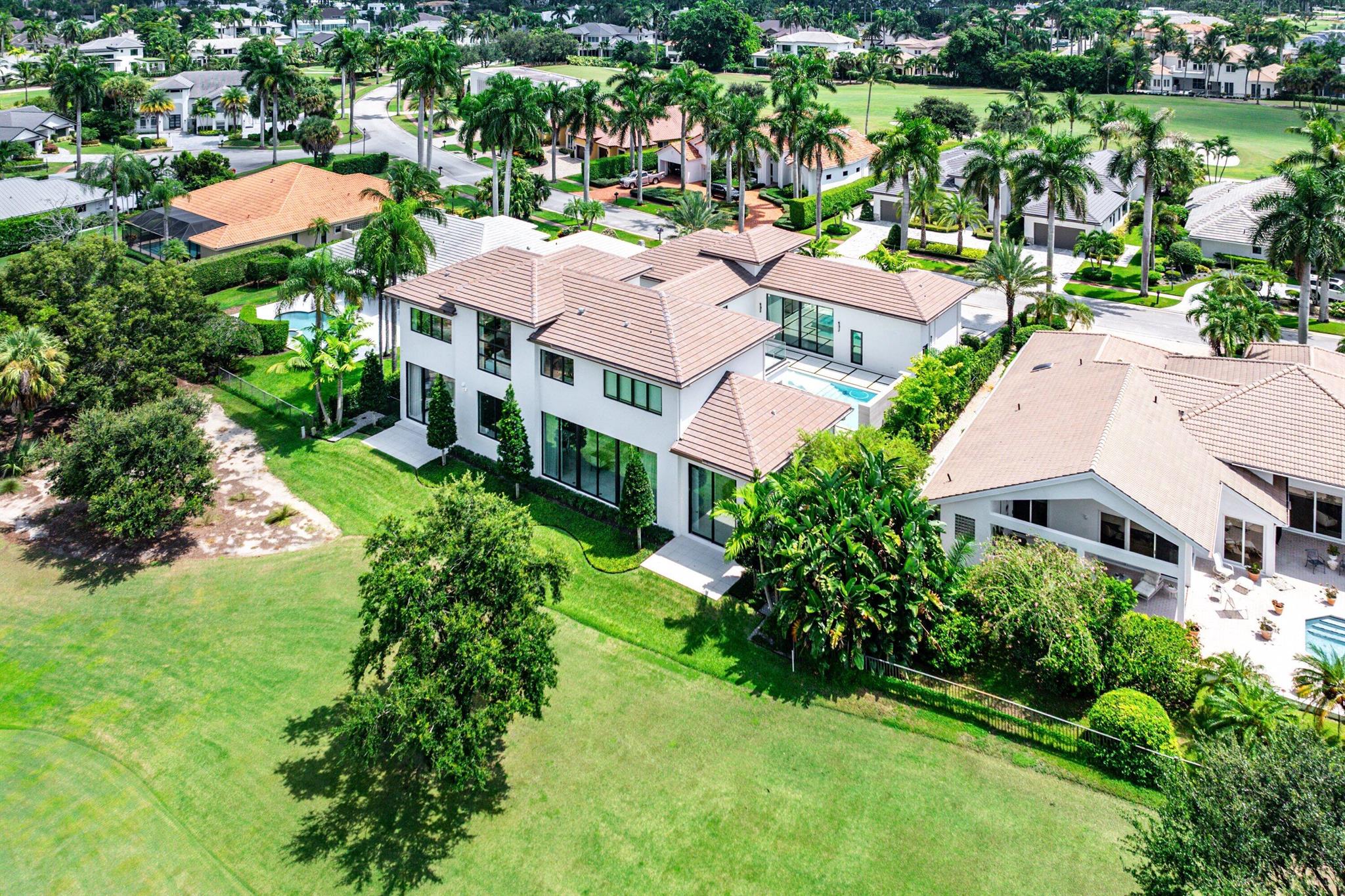 ST ANDREWS COUNTRY CLUB - Residential