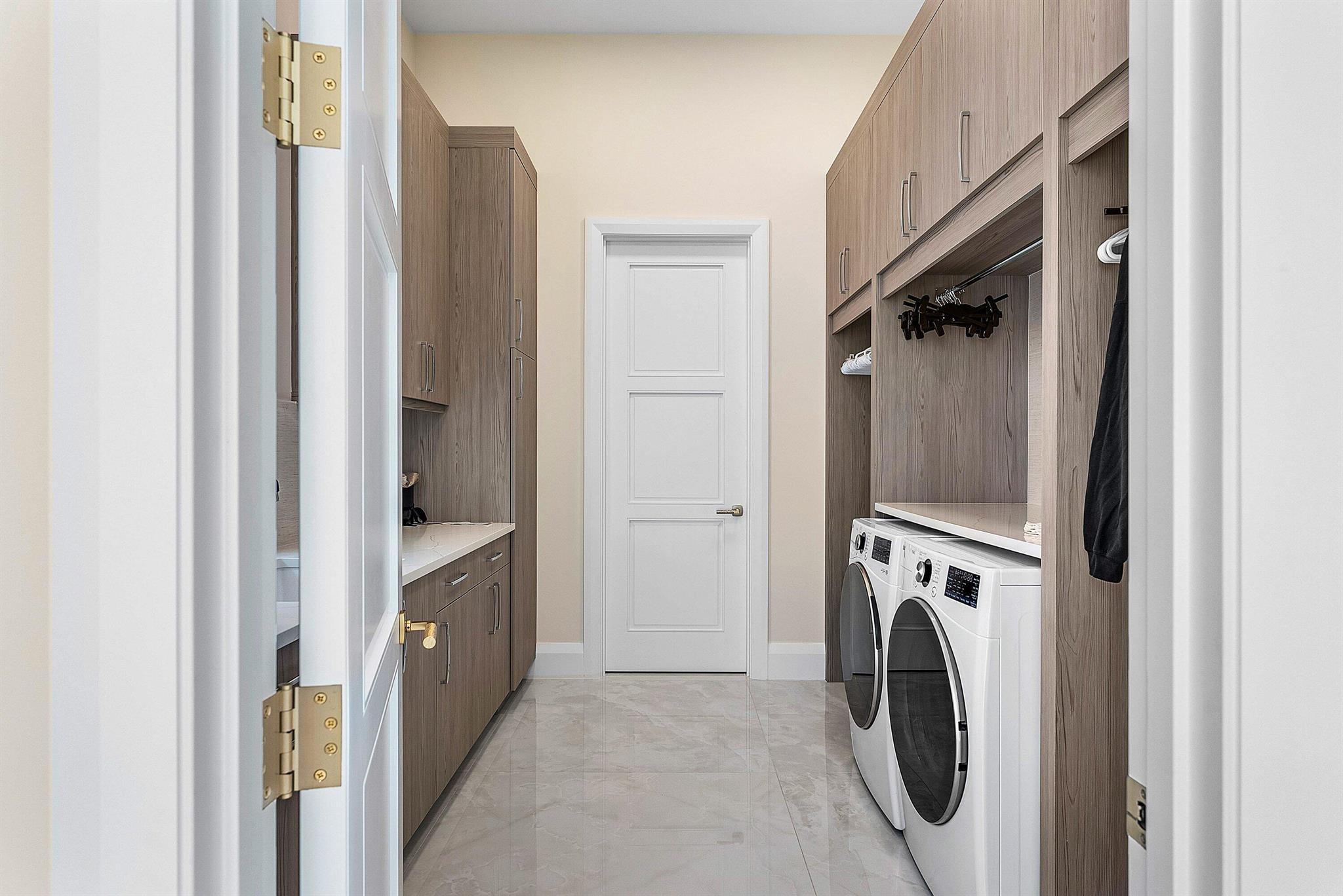 ST ANDREWS COUNTRY CLUB - Residential