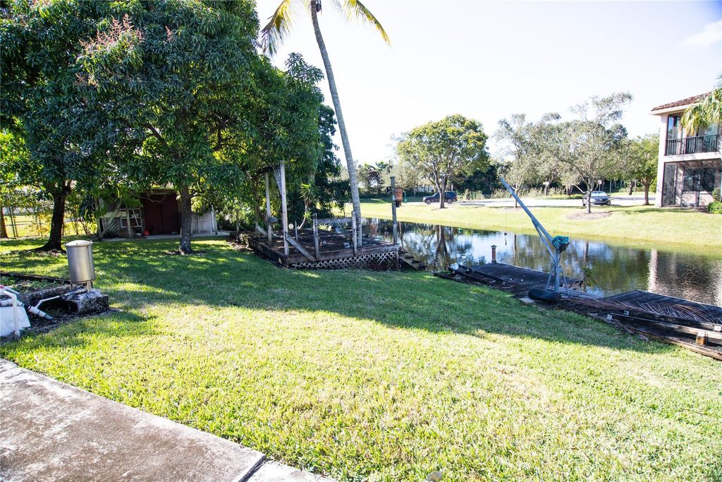 Photo of 12640 SW 2nd Street, Plantation, FL 33325 (MLS # F10422646)