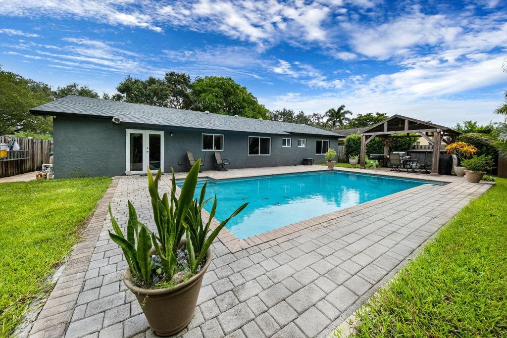 Photo of 11536 SW 55th Court, Cooper City, FL 33330 (MLS # R11125333)