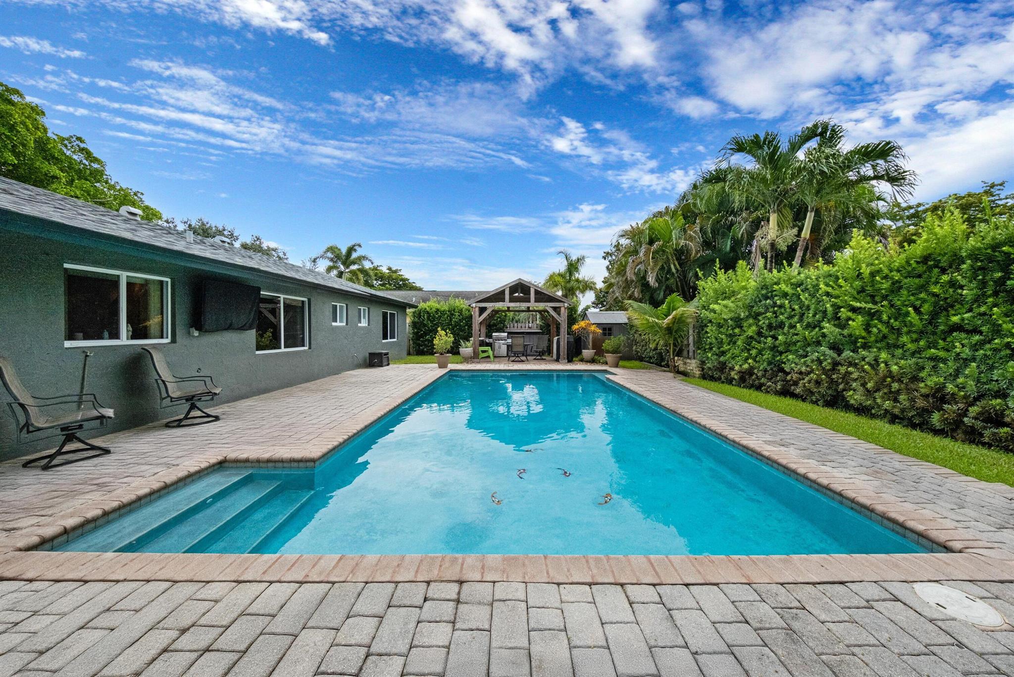 FLAMINGO GARDENS-JACARAND - Residential