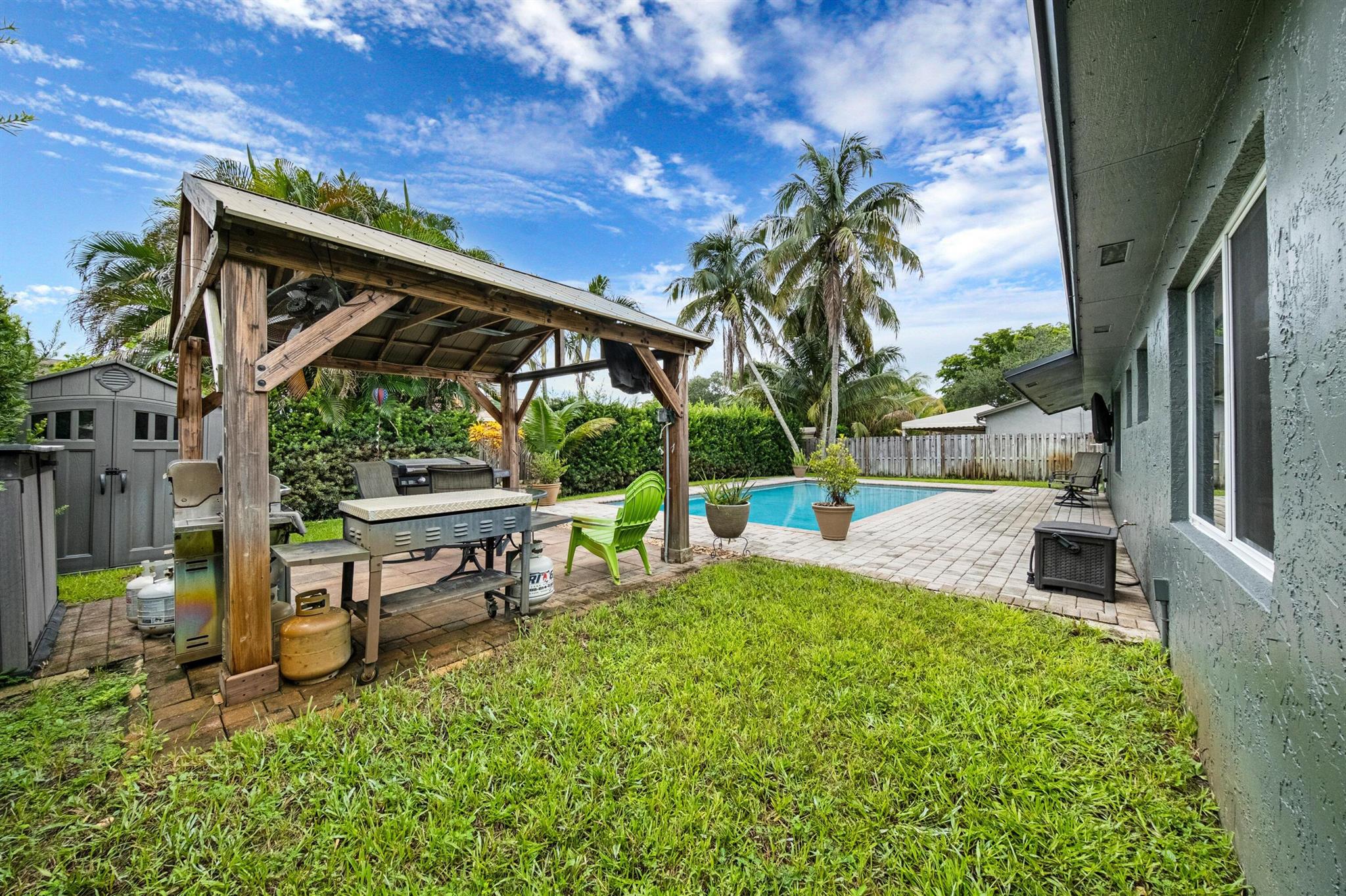 FLAMINGO GARDENS-JACARAND - Residential