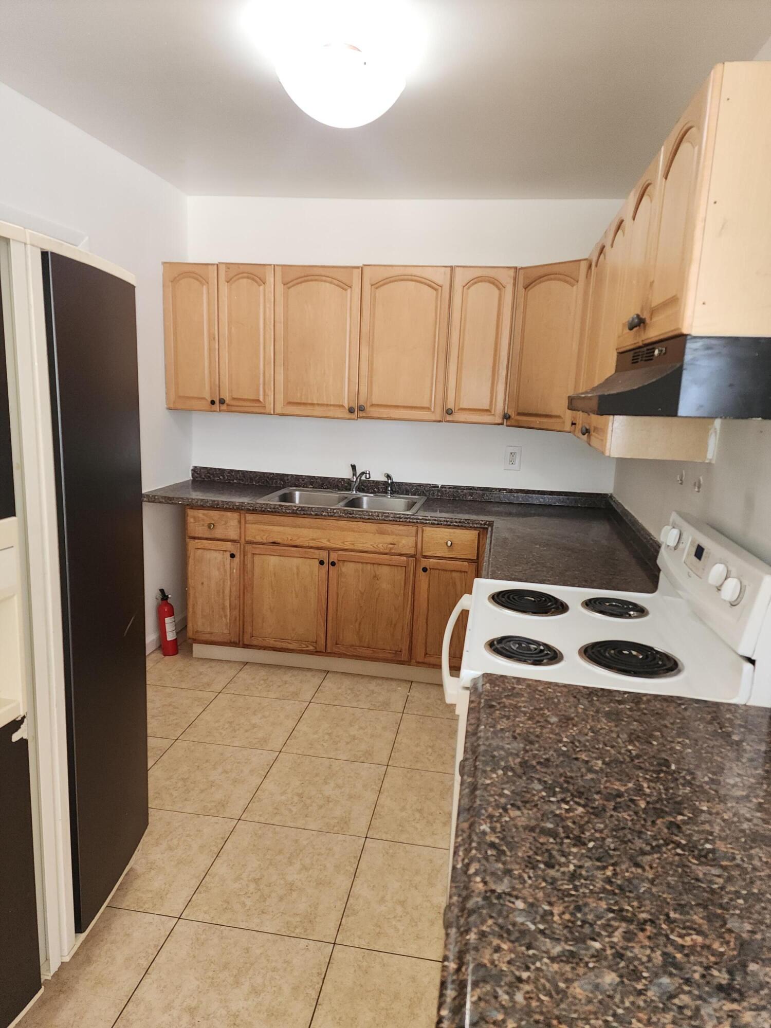 POMPANO PARK - Residential Lease
