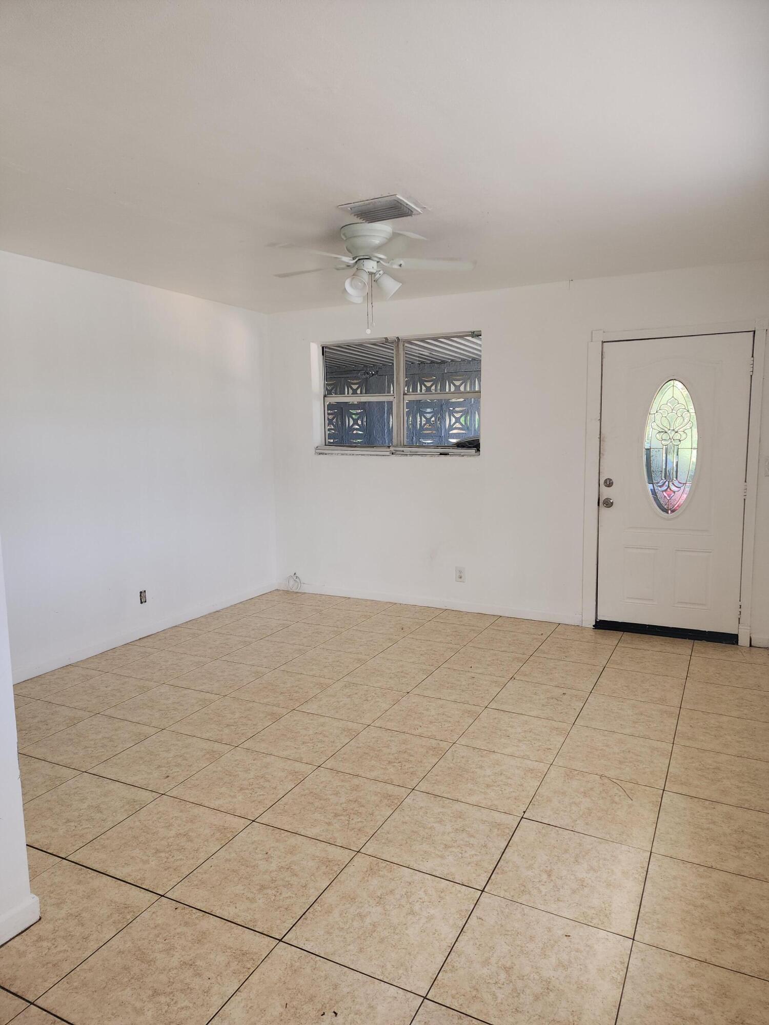 POMPANO PARK - Residential Lease