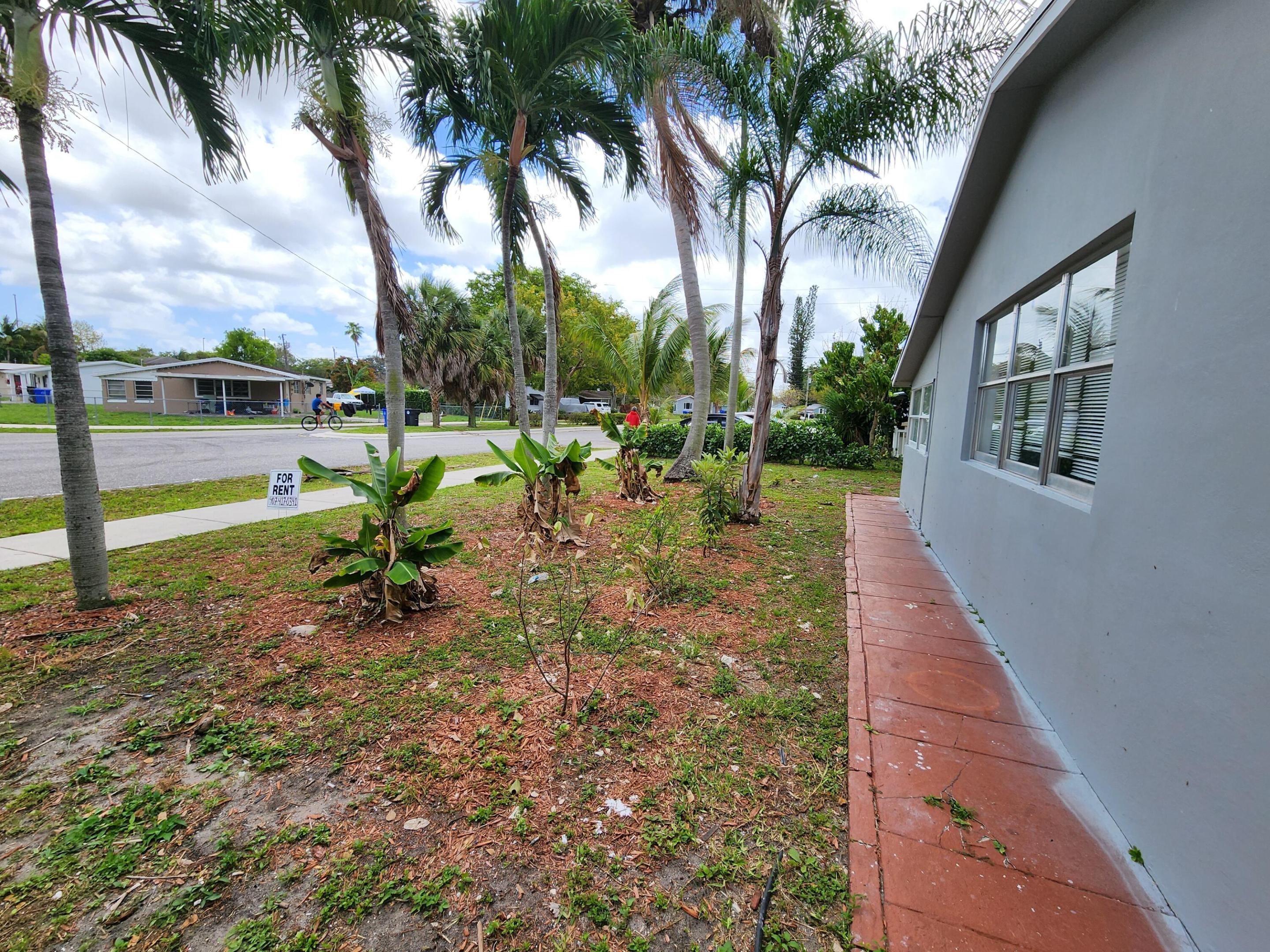 POMPANO PARK - Residential Lease