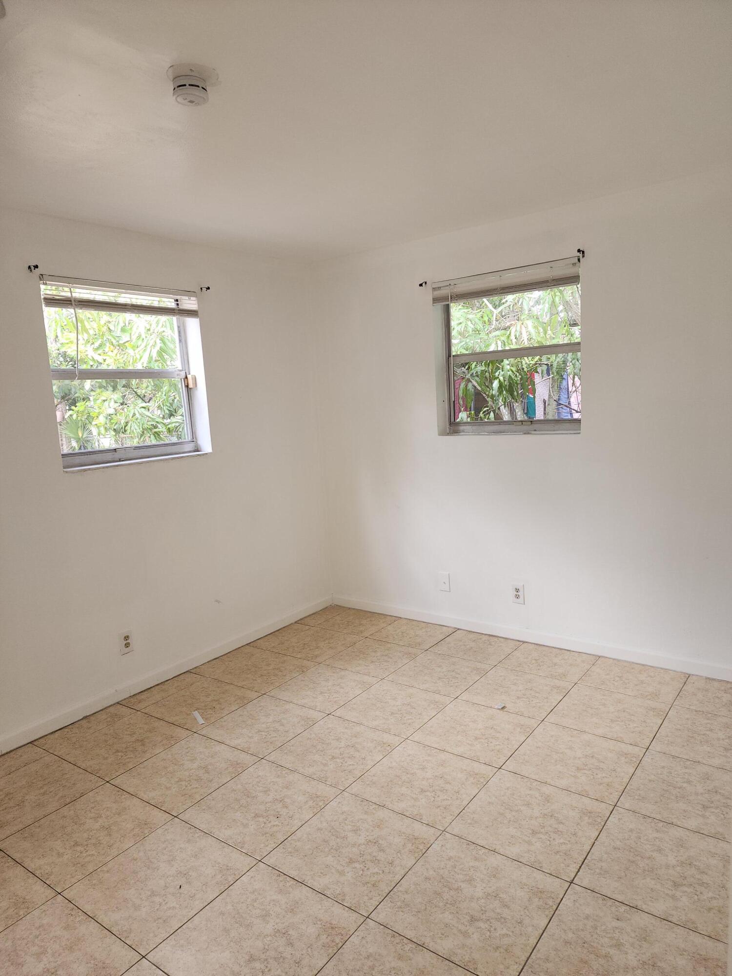 POMPANO PARK - Residential Lease