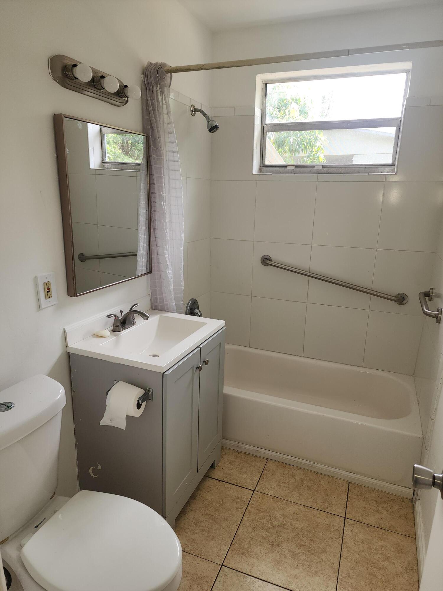 POMPANO PARK - Residential Lease