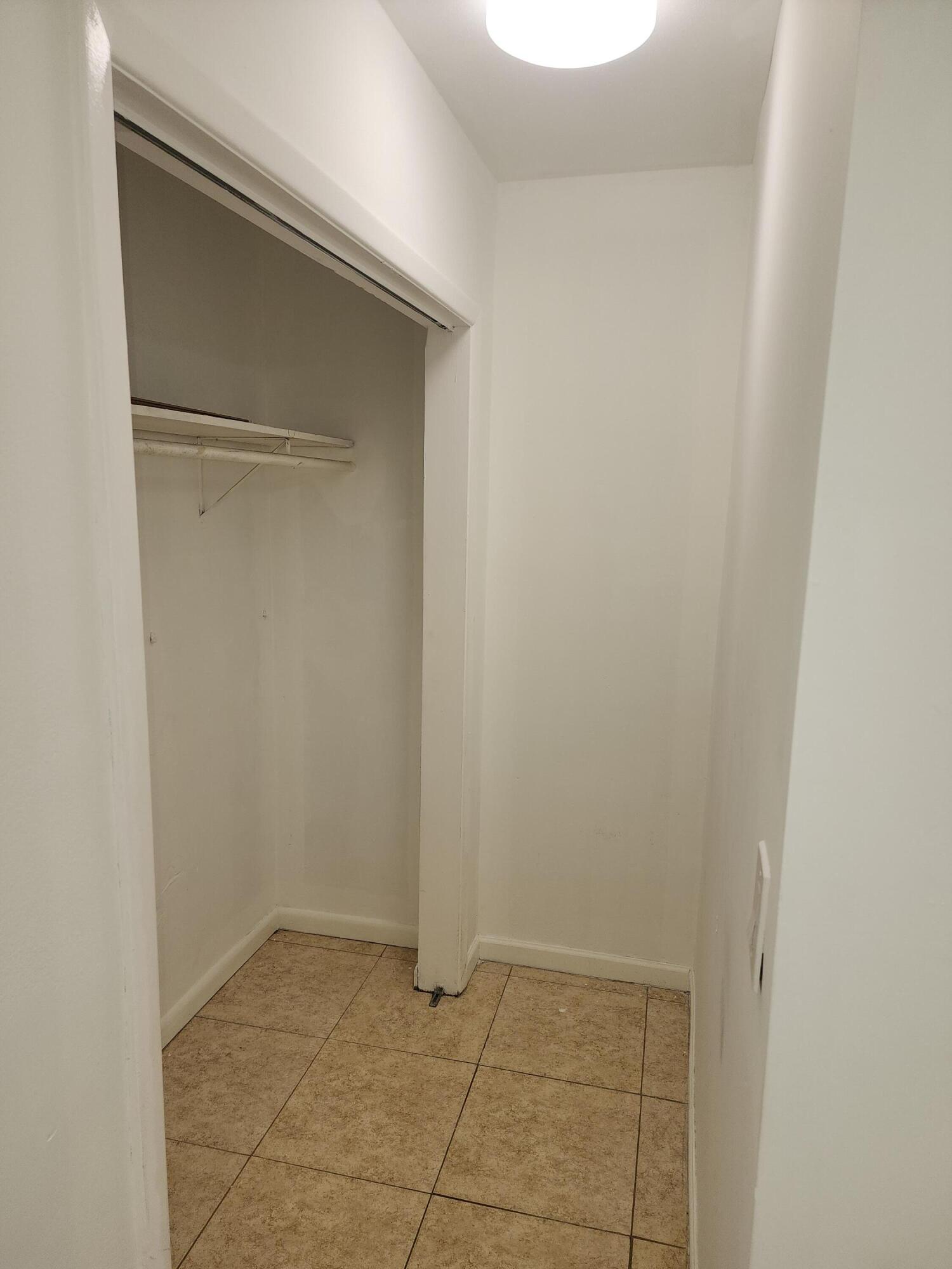 POMPANO PARK - Residential Lease