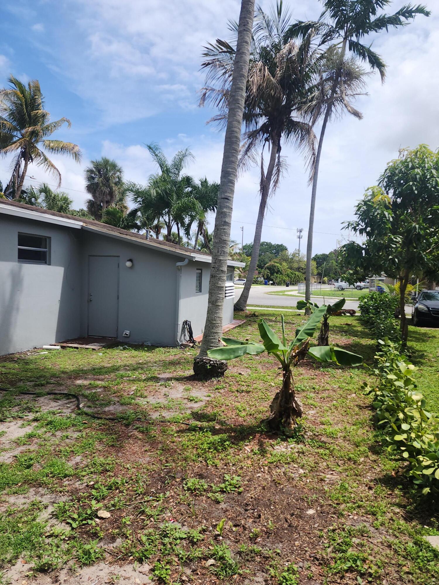 POMPANO PARK - Residential Lease