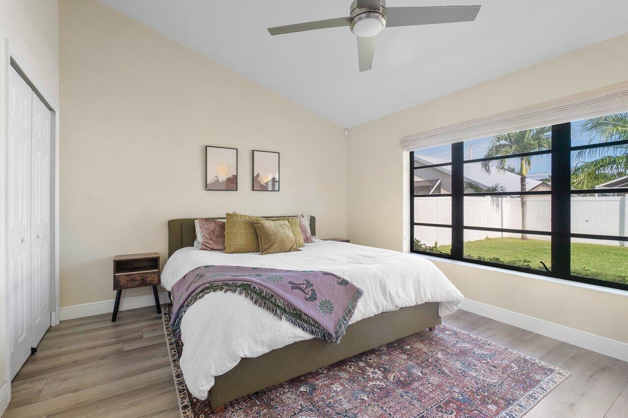 NORTH PALM BEACH HEIGHTS - Residential Lease