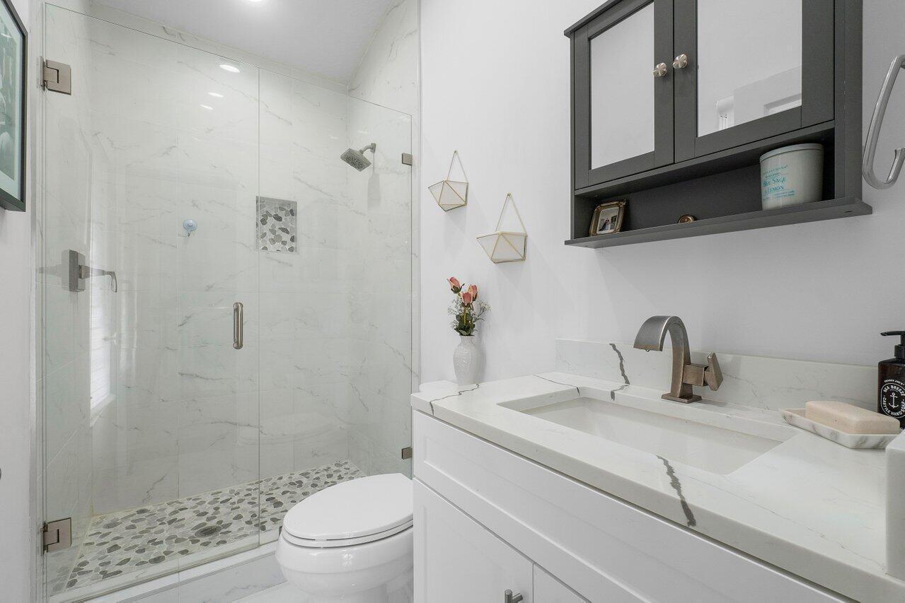 NORTH PALM BEACH HEIGHTS - Residential Lease