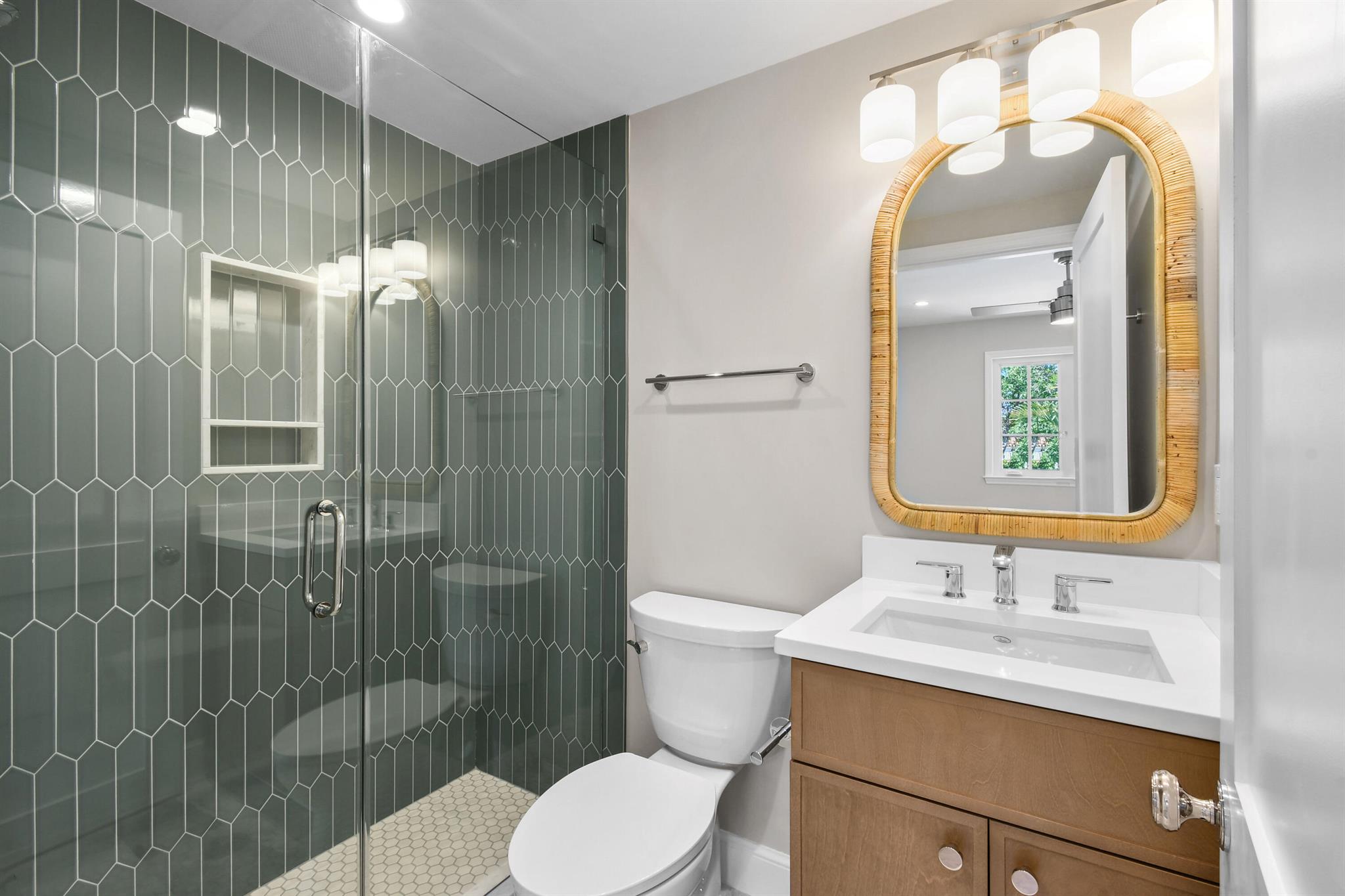 JEANETTE COURT - Commercial Sale