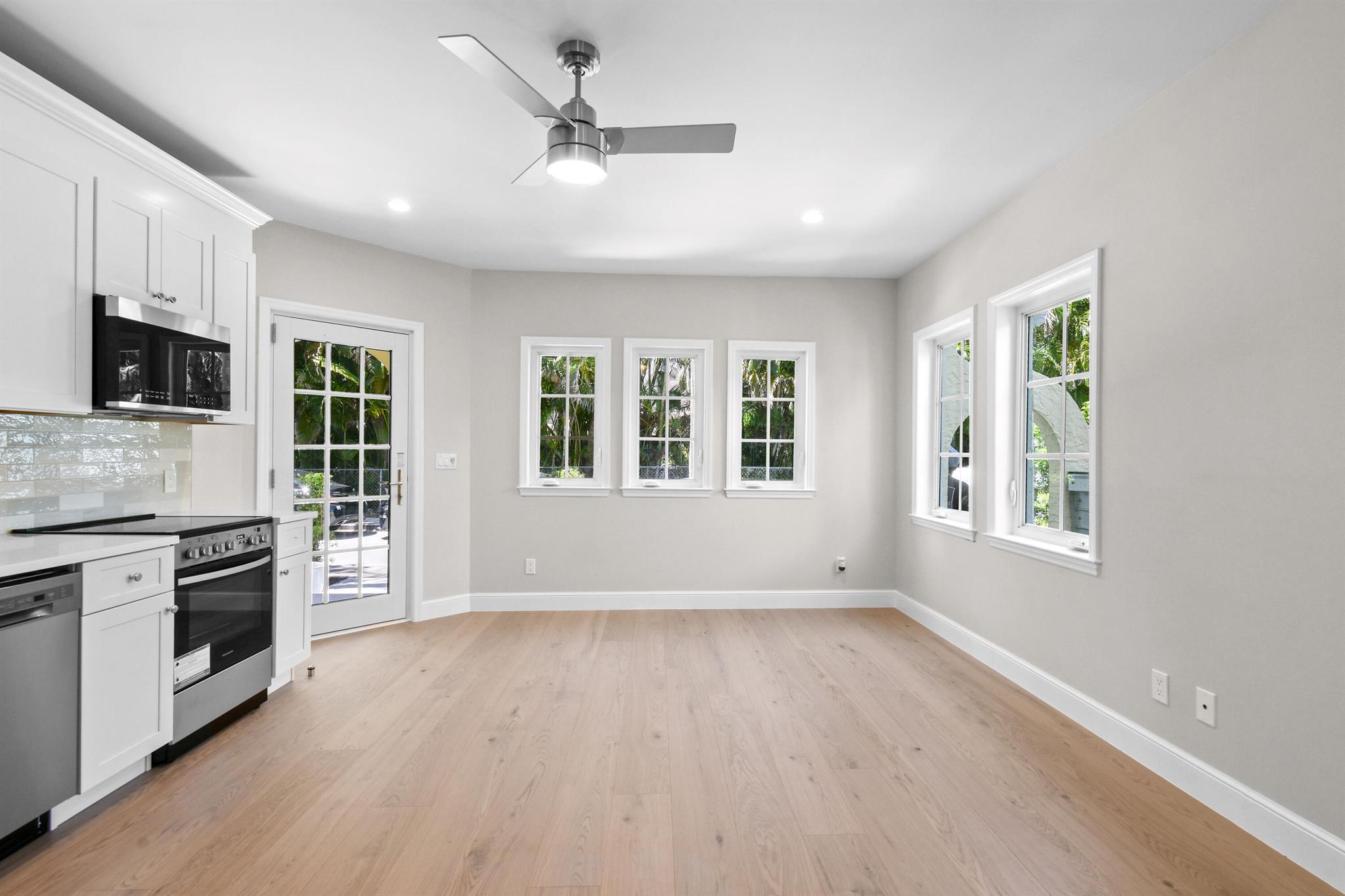 JEANETTE COURT - Commercial Sale