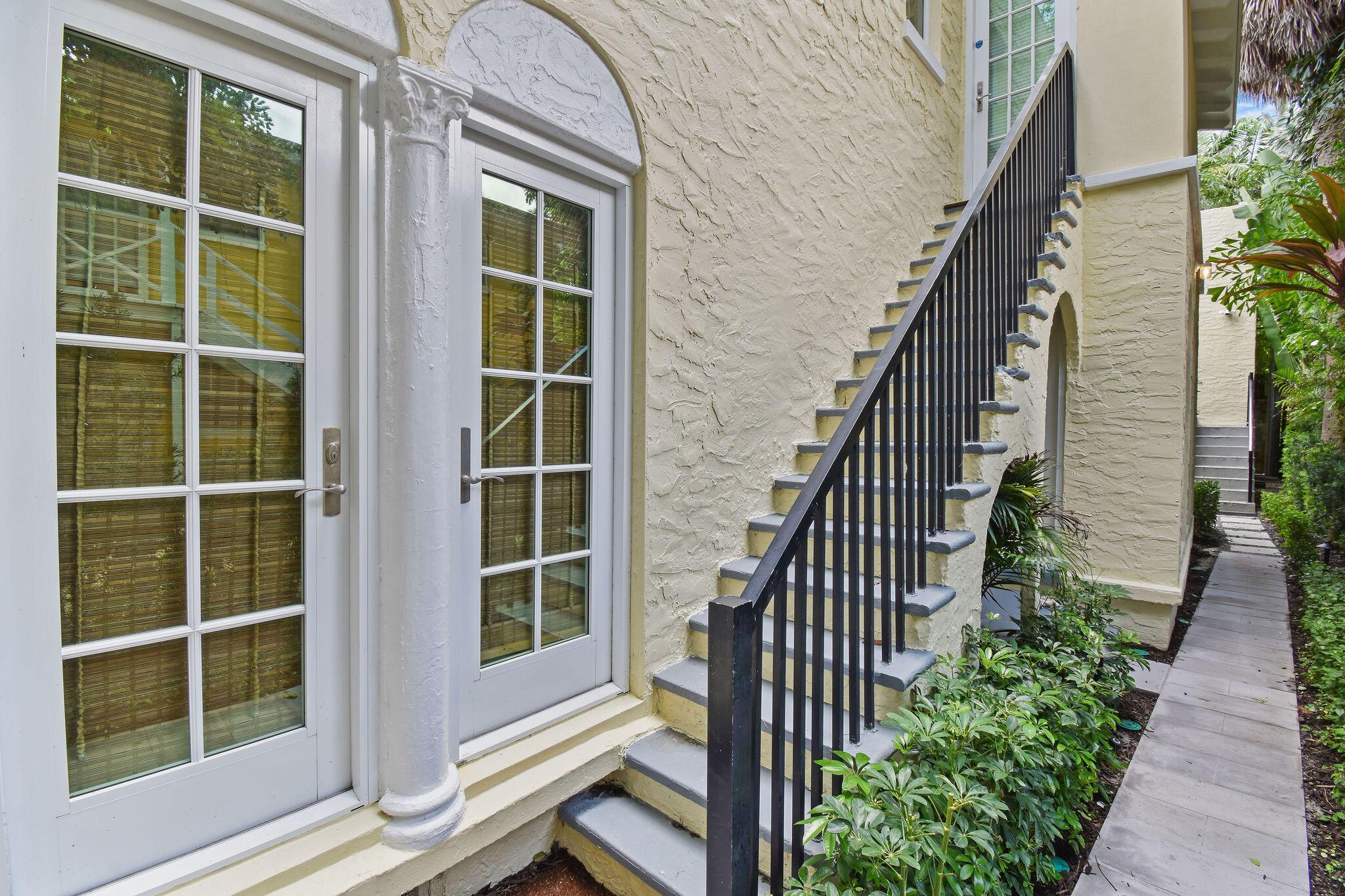 JEANETTE COURT - Commercial Sale