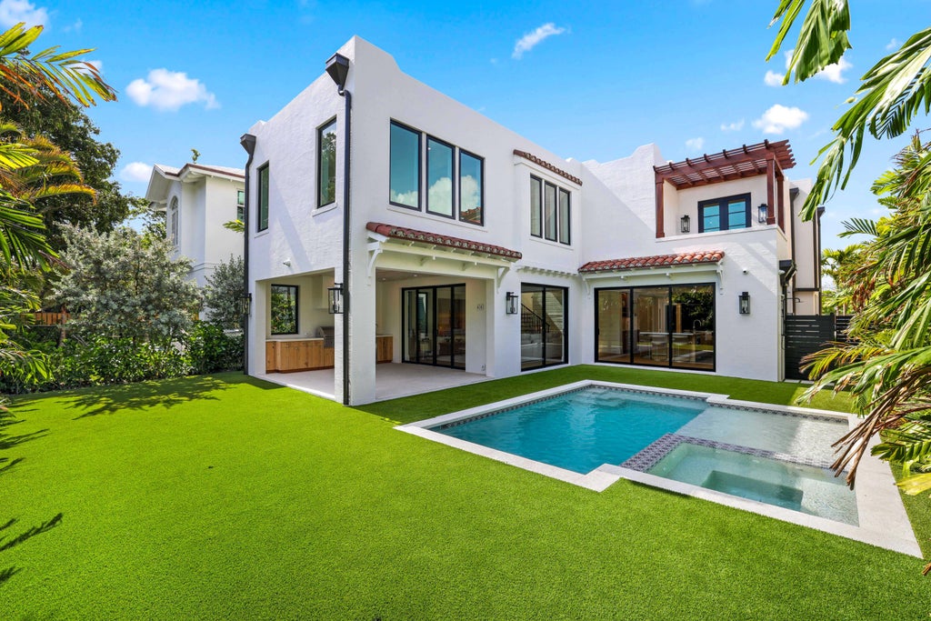 Photo of 317 Greymon Drive, West Palm Beach, FL 33405 (MLS # B26041377)