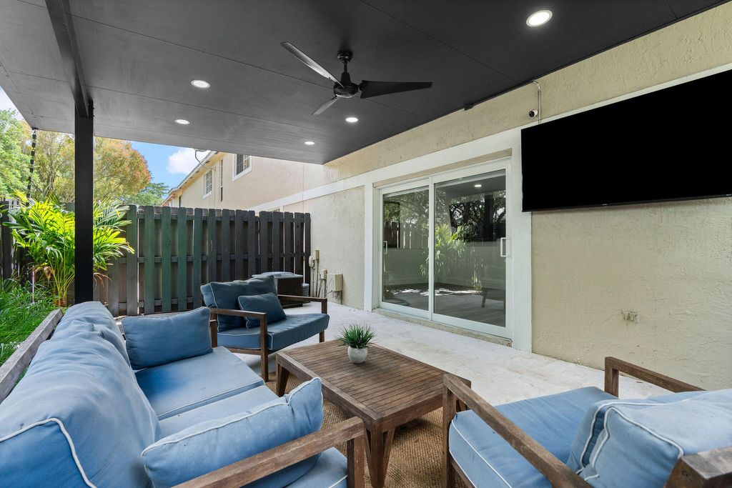 Photo of 4952 SW 122nd Terrace, Cooper City, FL 33330 (MLS # B26026913)