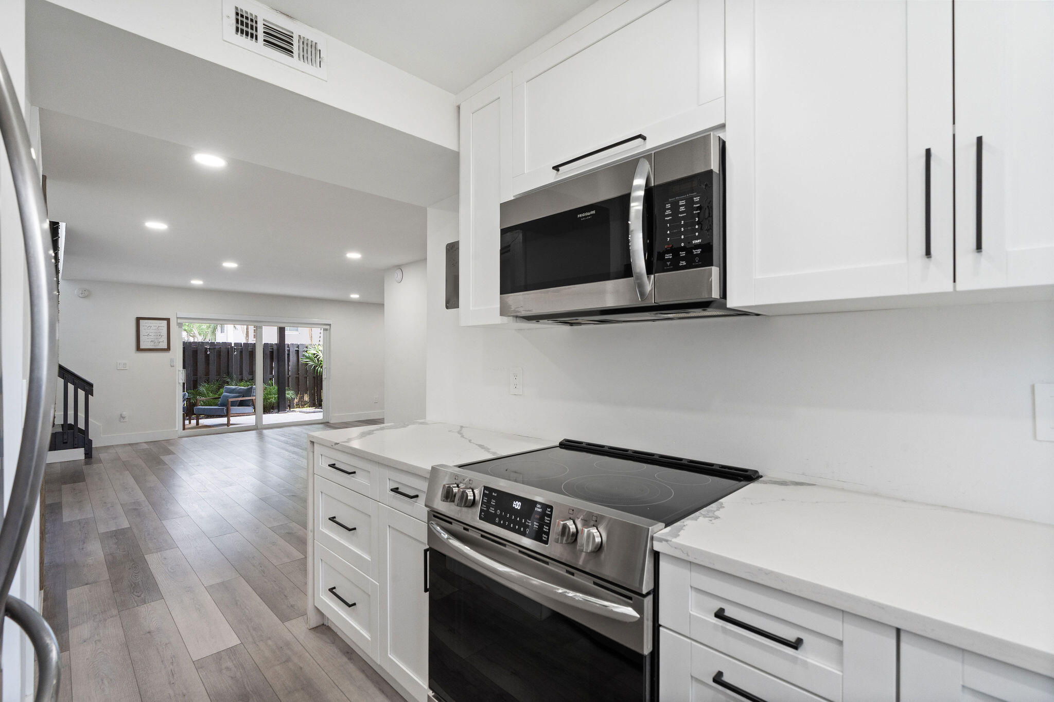 FLAMINGO GARDENS - Residential Lease