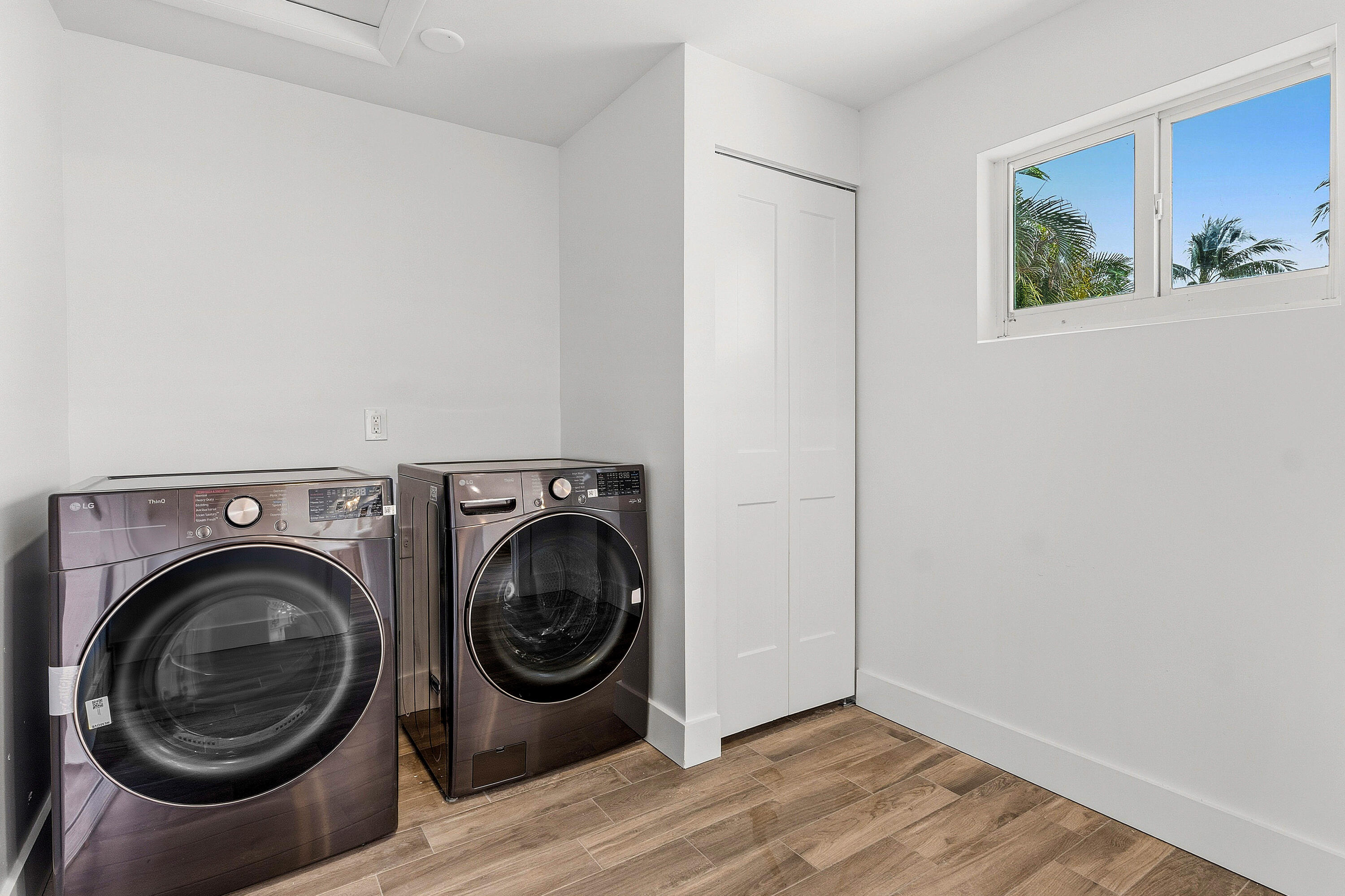 BOCA ISLANDS SEC 3 IN - Residential Lease