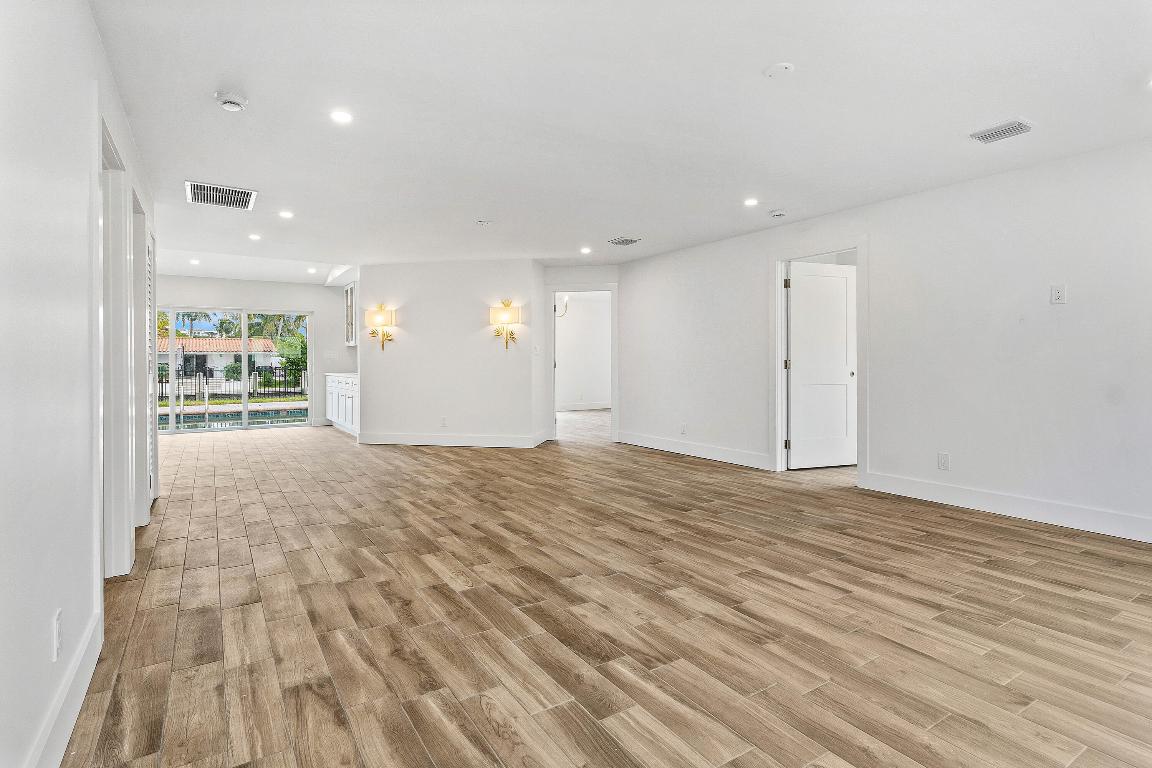 BOCA ISLANDS SEC 3 IN - Residential Lease