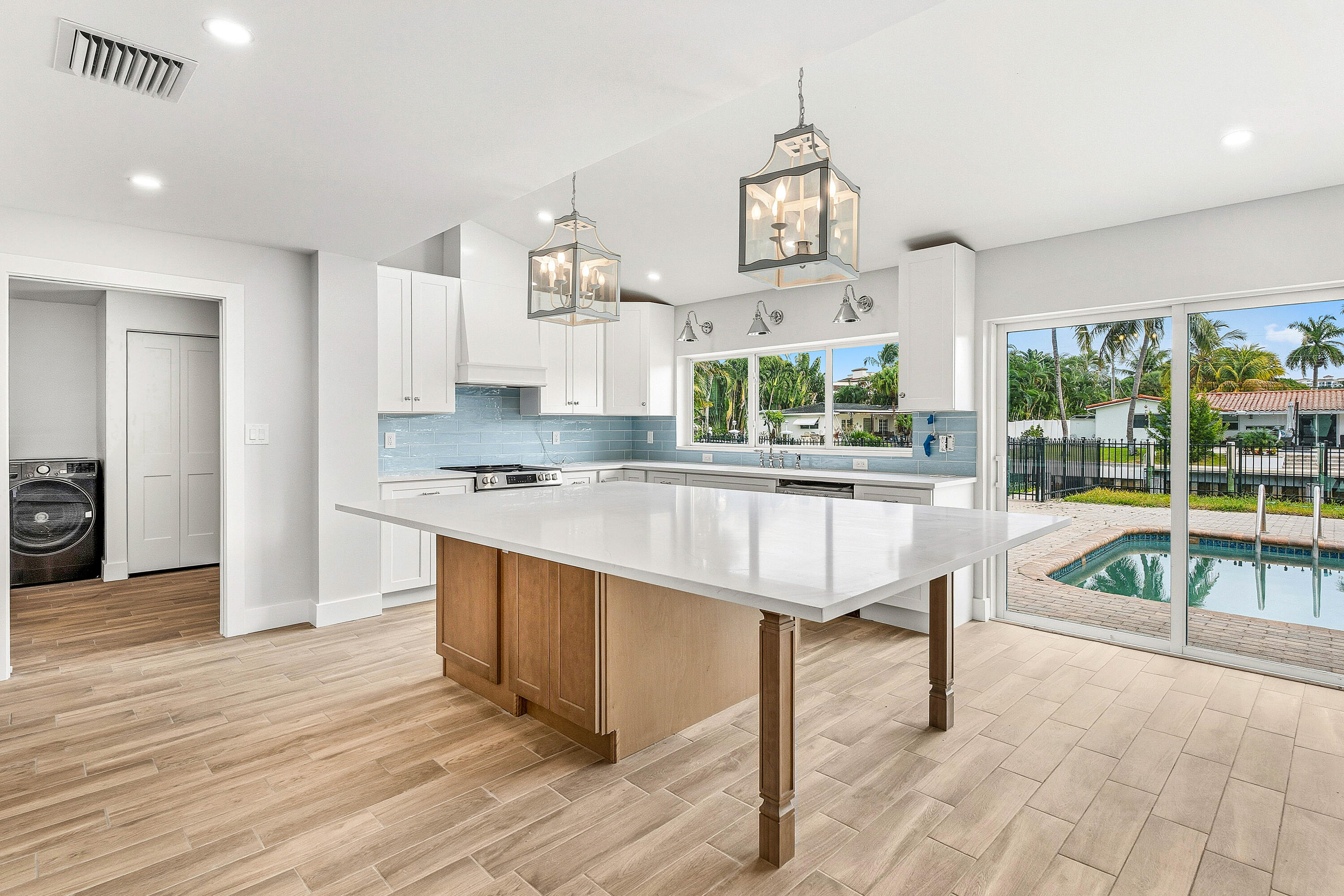 BOCA ISLANDS SEC 3 IN - Residential Lease