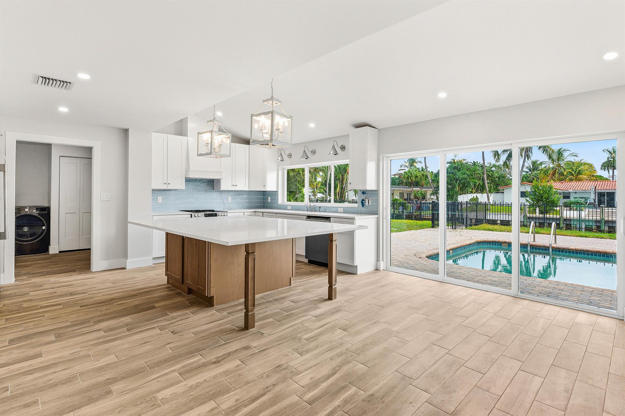 BOCA ISLANDS SEC 3 IN - Residential Lease