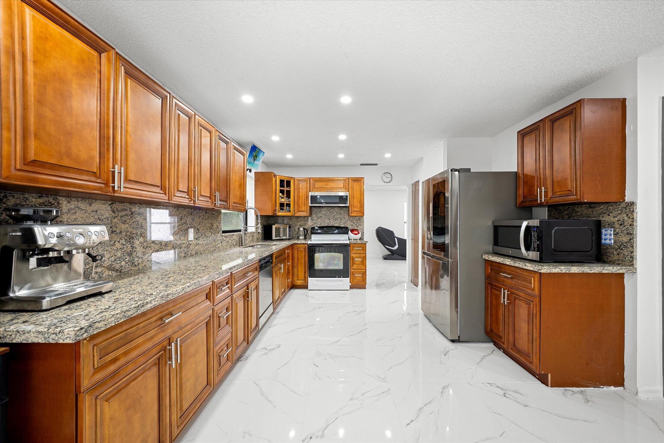 BRIARGATE PLAT - Residential