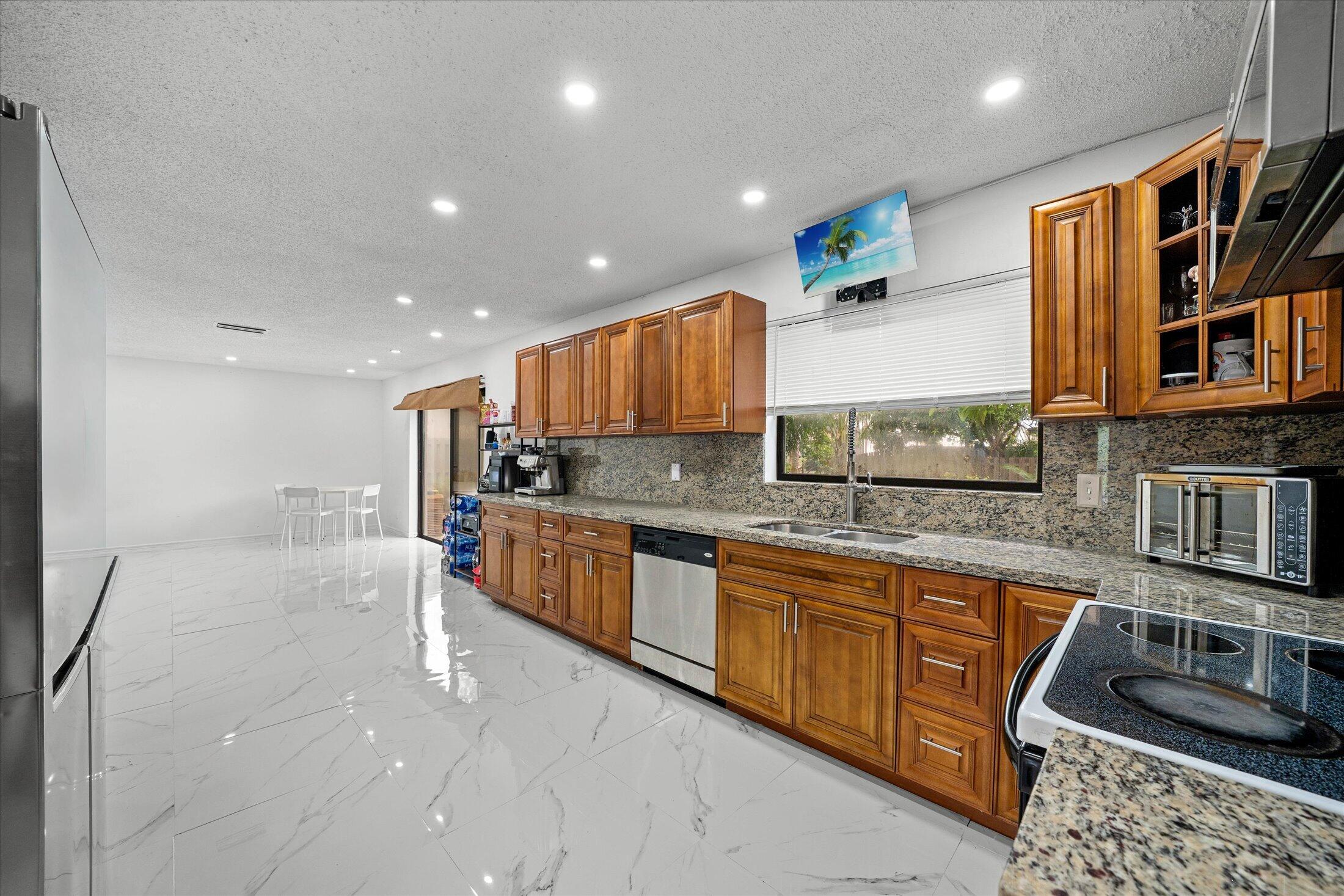 BRIARGATE PLAT - Residential