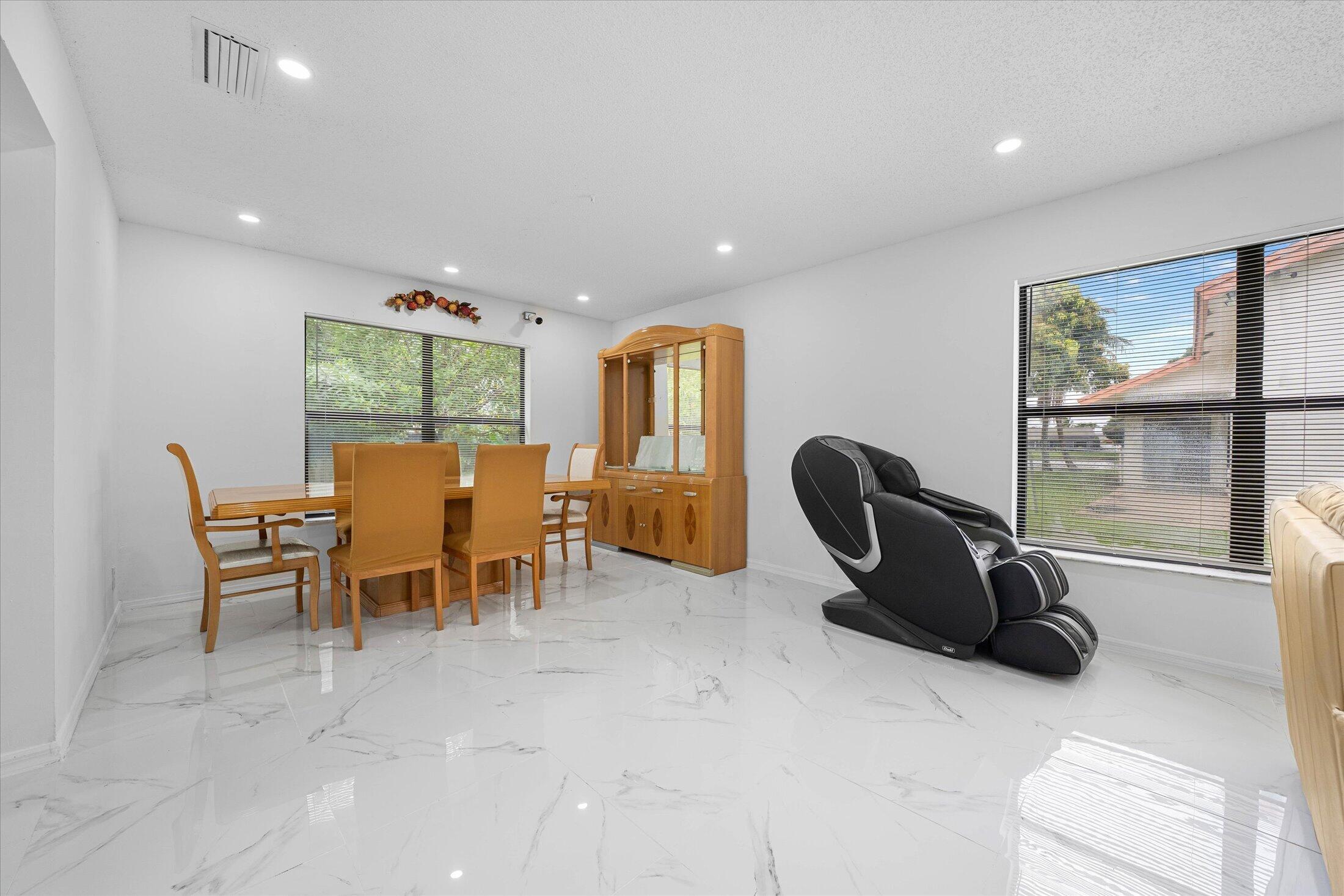 BRIARGATE PLAT - Residential