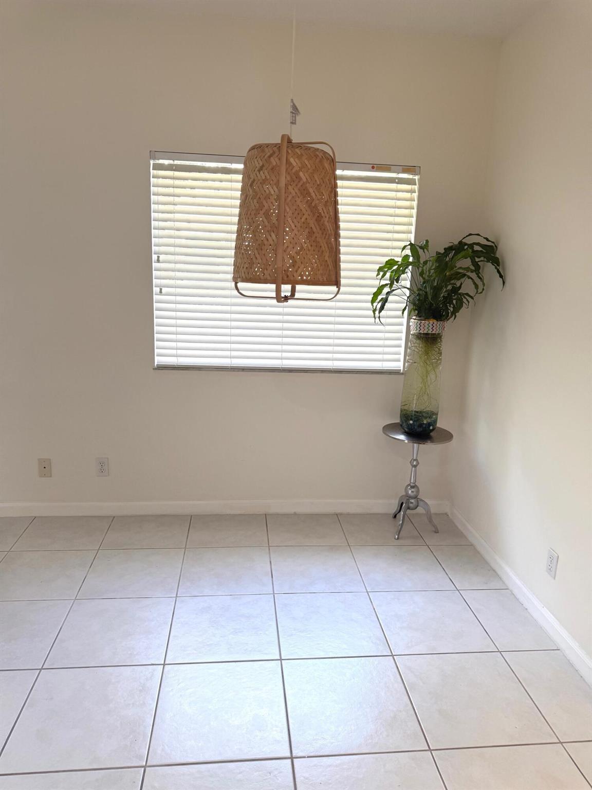 CASTLE PINES CONDOMINIUM - Residential Lease