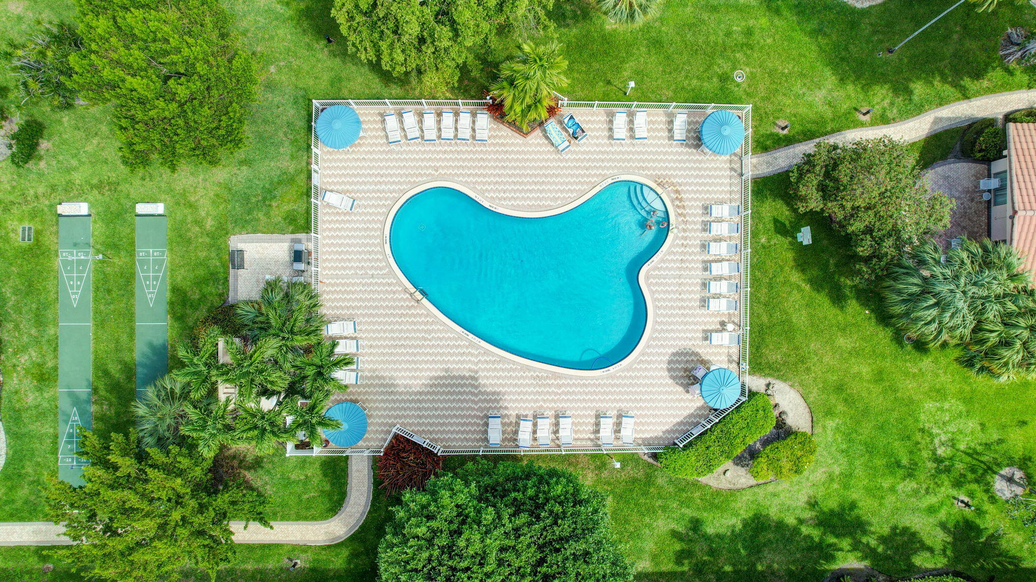 LEISURE GARDENS CONDO - Residential