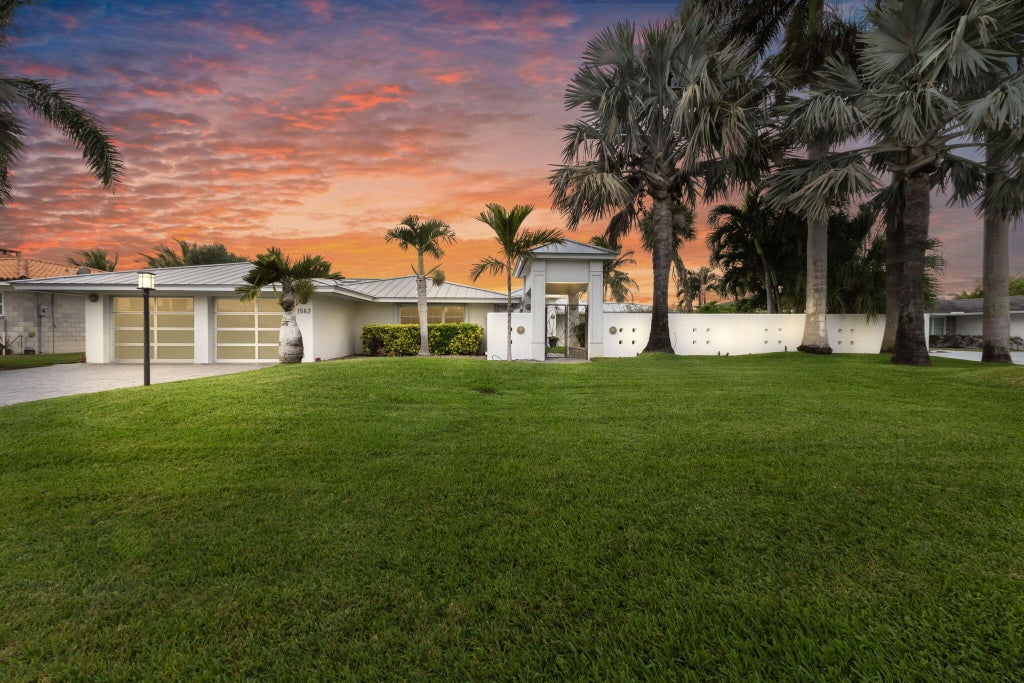 Photo of 1562 Thumb Point Drive, Fort Pierce, FL 34949 (MLS # R11063877)