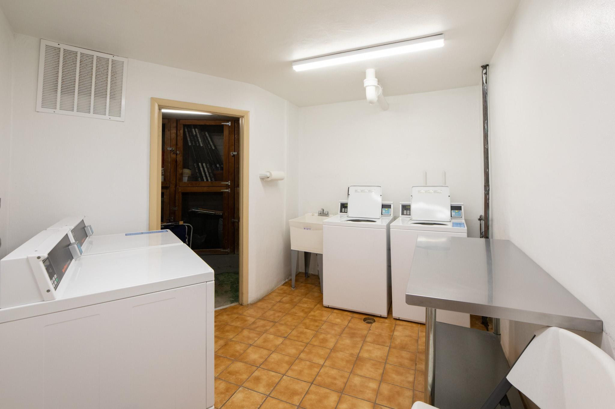 GRANADA HOUSE - Residential