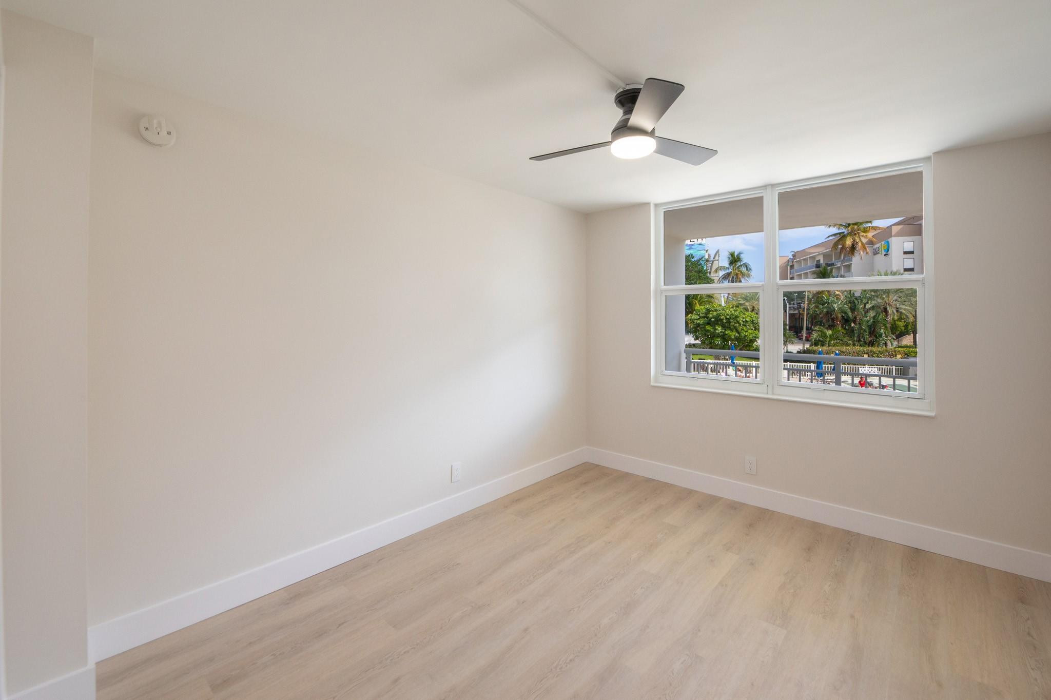 GRANADA HOUSE - Residential