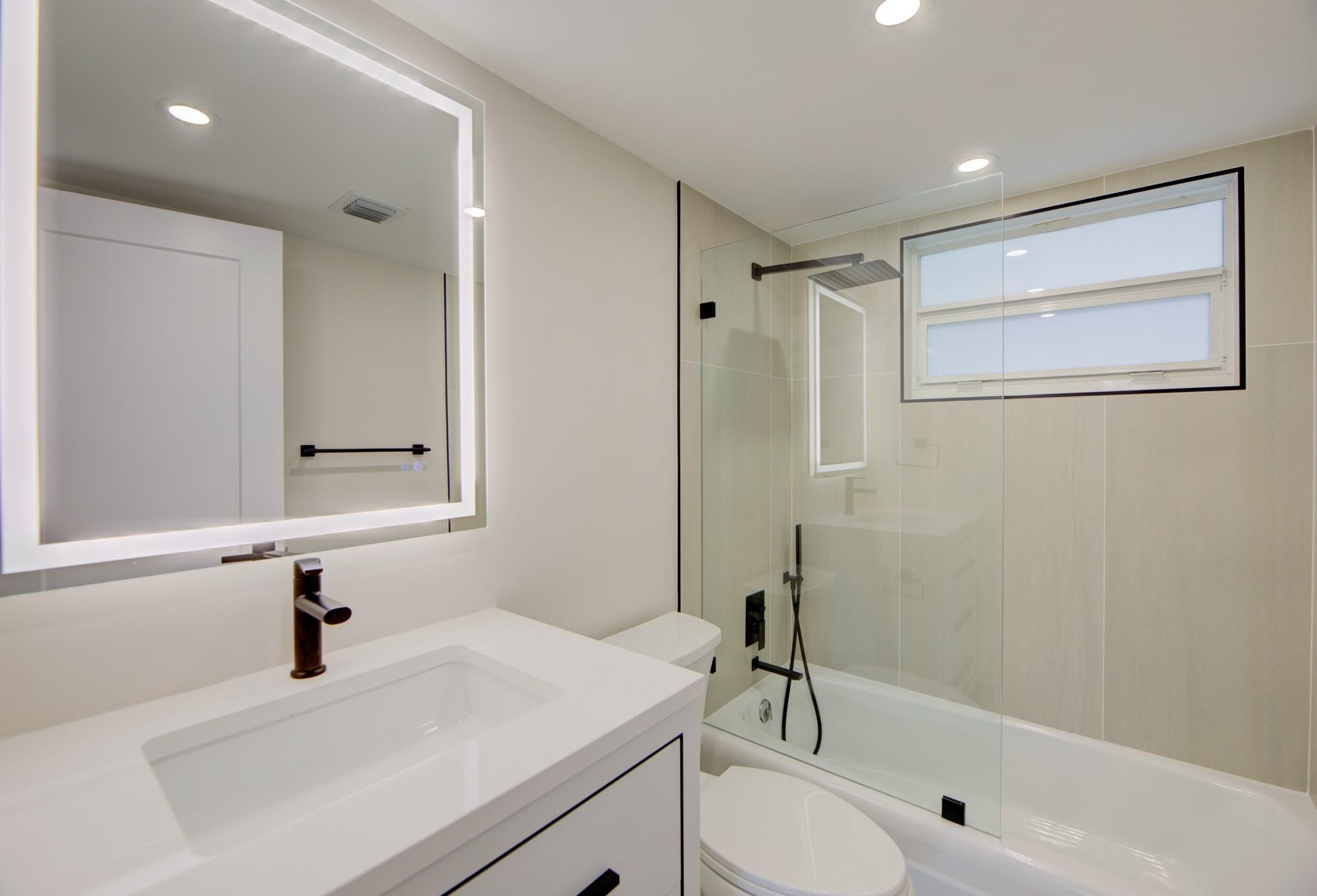 GRANADA HOUSE - Residential