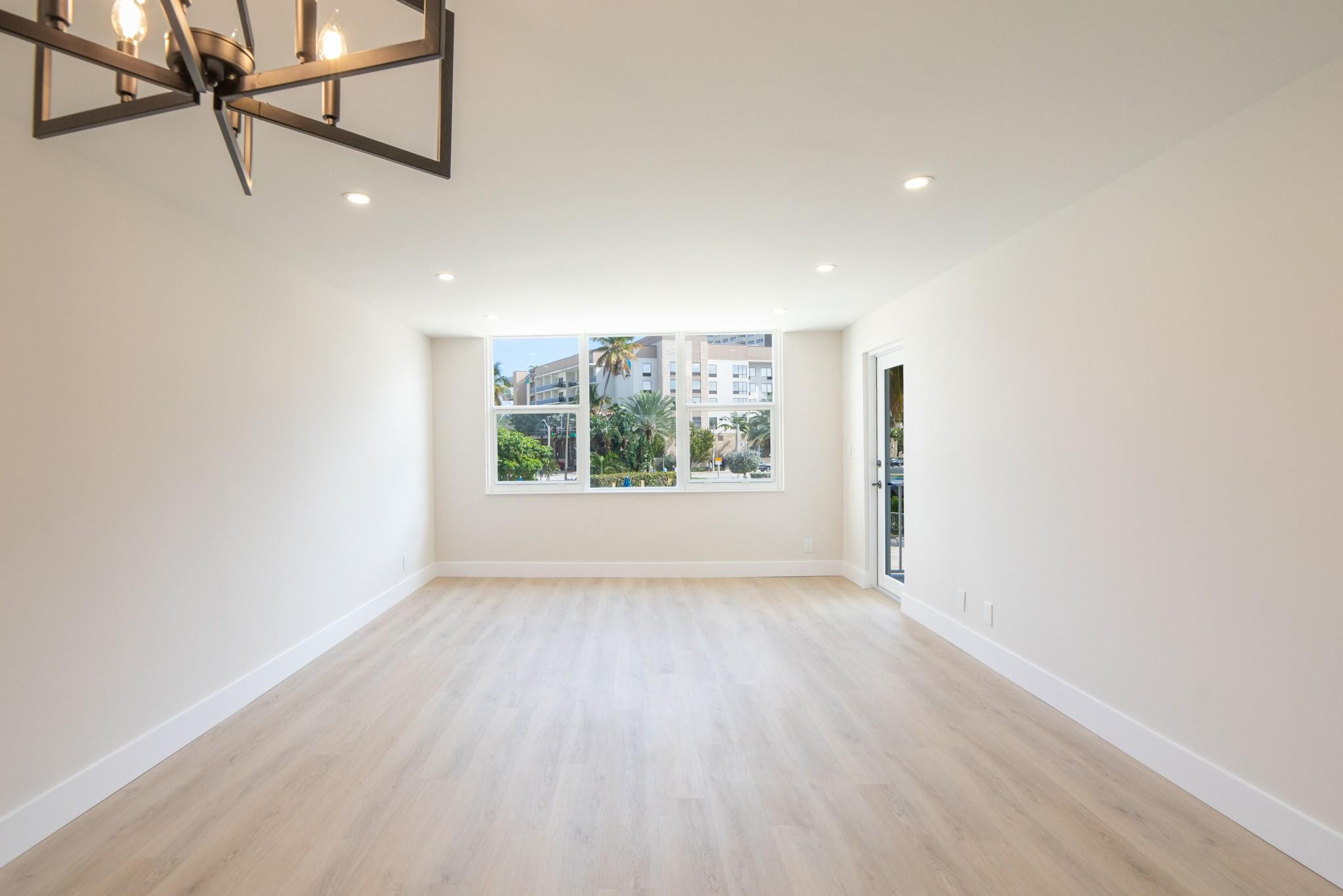 GRANADA HOUSE - Residential