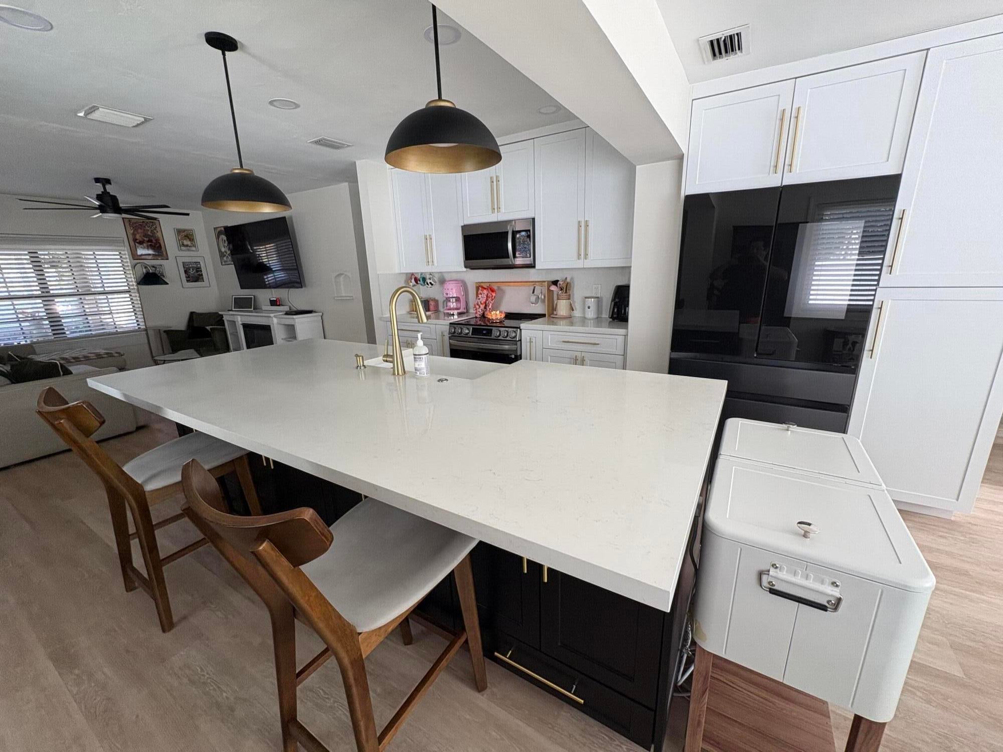 View photos, virtual tours, details... 1215 NE 16TH Terrace