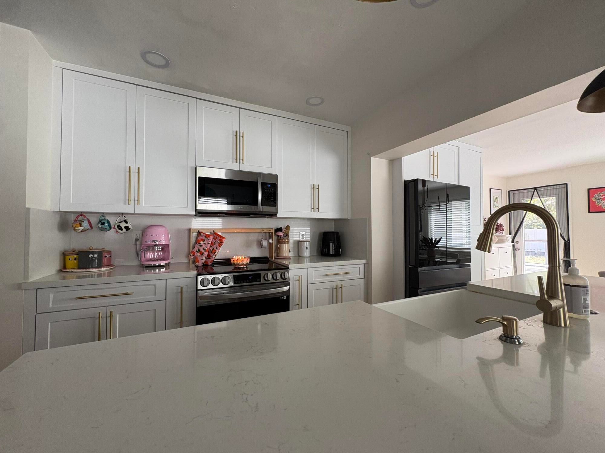 View photos, virtual tours, details... 1215 NE 16TH Terrace