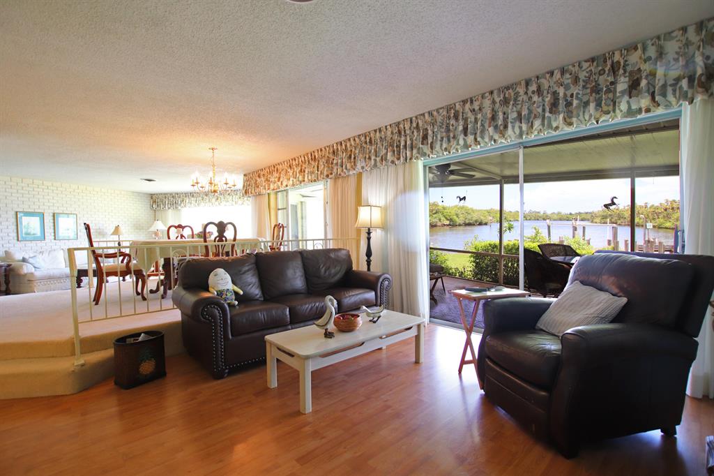 PORT ST LUCIE SECTION 3 - Residential