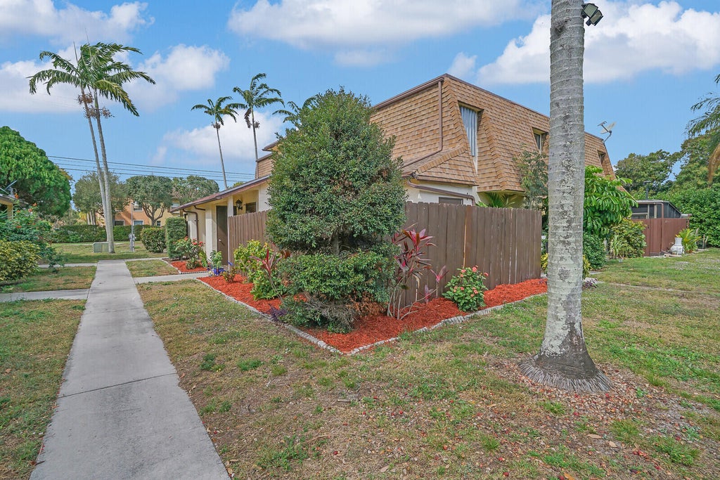 Photo of 2963 Genoa Place, West Palm Beach, FL 33406 (MLS # R11066194)