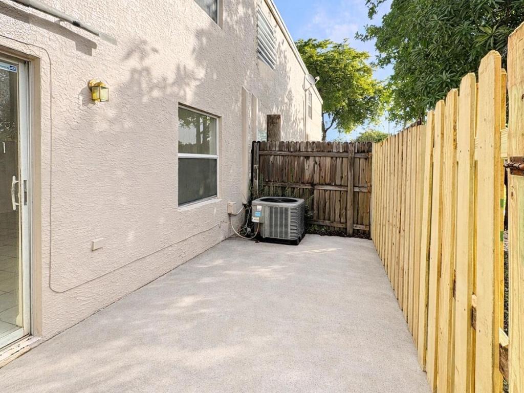 PINE GLEN AT ABBEY PARK 1 - Residential