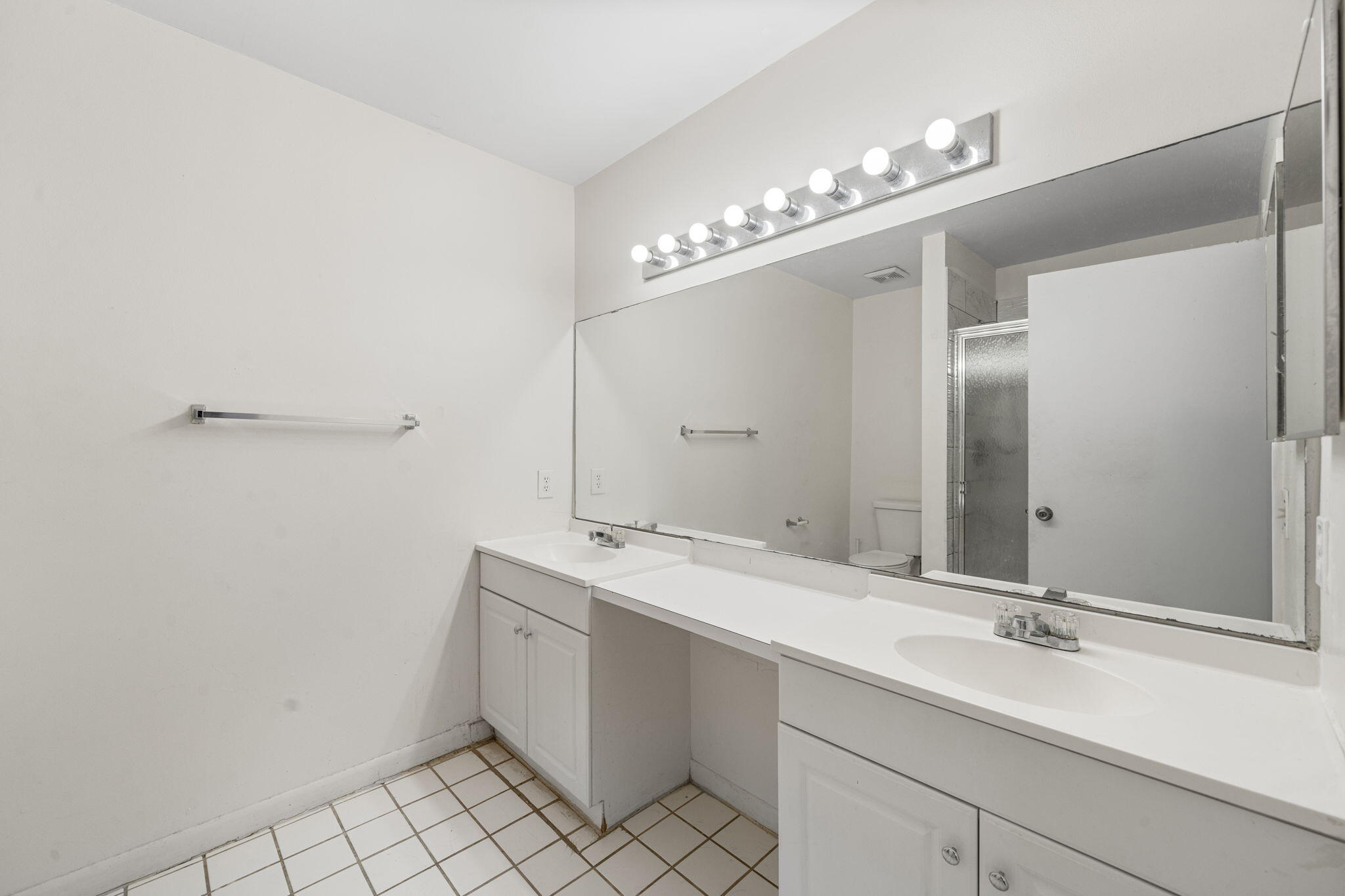 PINE GLEN AT ABBEY PARK 1 - Residential