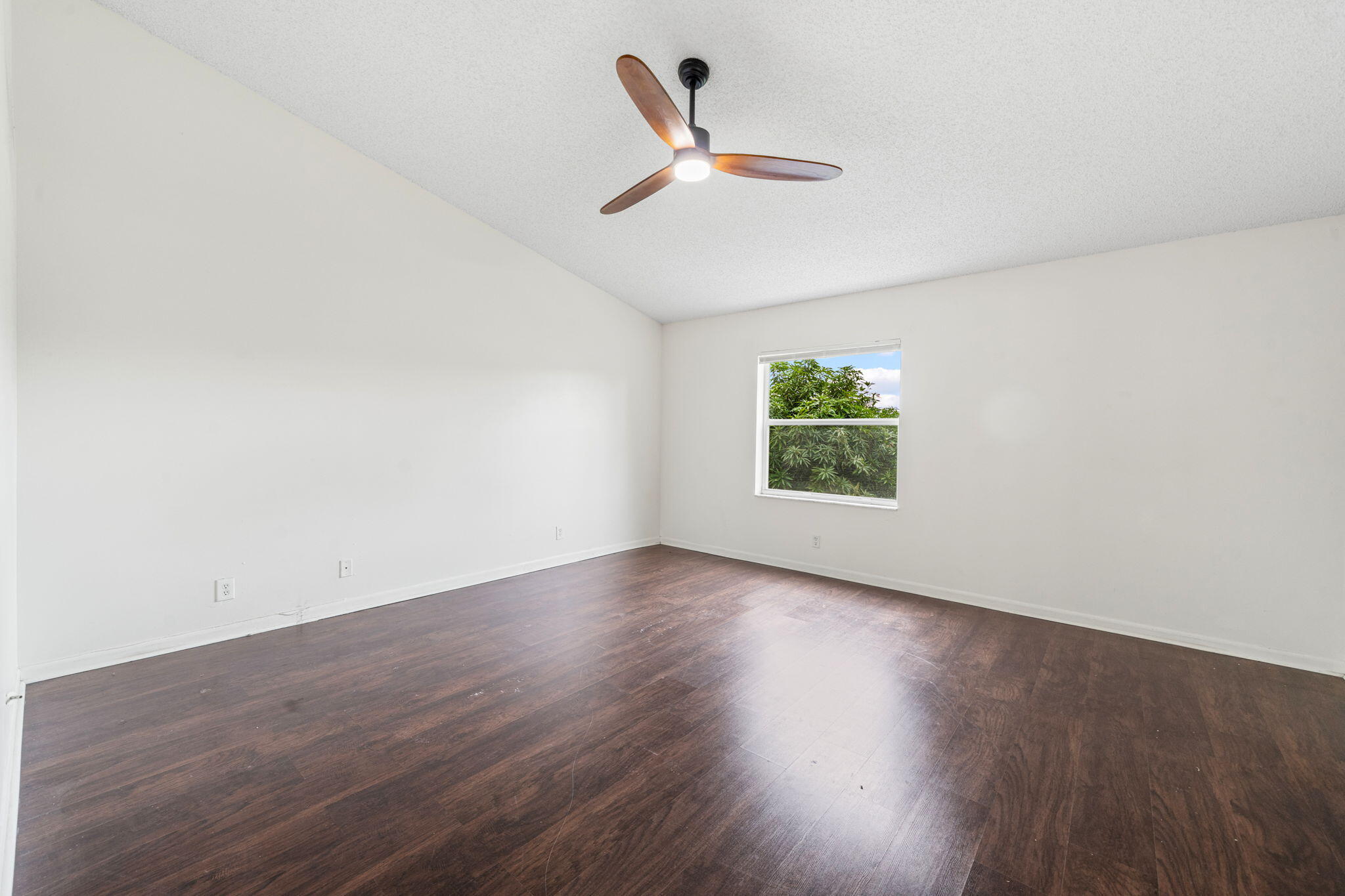 PINE GLEN AT ABBEY PARK 1 - Residential